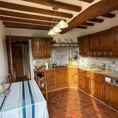 Maison Normande Authentique De 180 M2 Avec Un Grand Jardin Et Proche De La 別荘