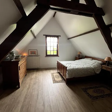 Maison Normande Authentique De 180 M2 Avec Un Grand Jardin Et Proche De La