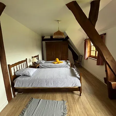 Ferienhaus Maison Normande Authentique De 180 M2 Avec Un Grand Jardin Et Proche De La Néville
