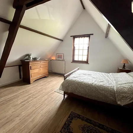 Maison Normande Authentique De 180 M2 Avec Un Grand Jardin Et Proche De La *