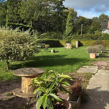 Maison Normande Authentique De 180 M2 Avec Un Grand Jardin Et Proche De La Ferienhaus