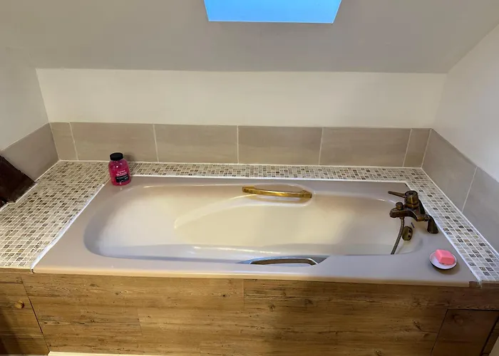 Holiday home Maison Normande Authentique De 180 M2 Avec Un Grand Jardin Et Proche De La *