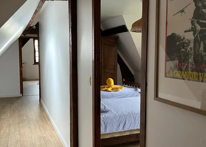 Maison Normande Authentique De 180 M2 Avec Un Grand Jardin Et Proche De La Holiday home Neville