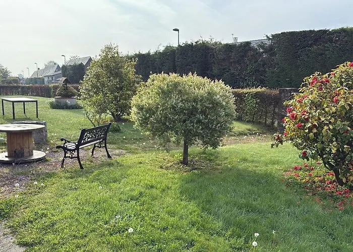 Holiday home Maison Normande Authentique De 180 M2 Avec Un Grand Jardin Et Proche De La *