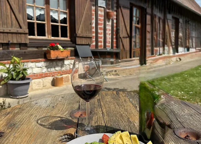 Maison Normande Authentique De 180 M2 Avec Un Grand Jardin Et Proche De La * Neville