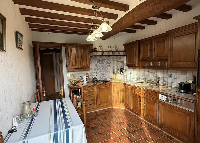 Maison Normande Authentique De 180 M2 Avec Un Grand Jardin Et Proche De La Néville